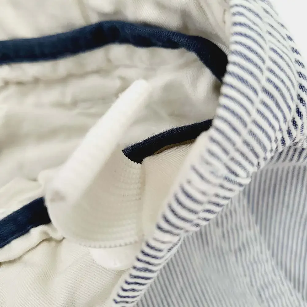 3/$25 Gap slim size 6 pinstripe shorts